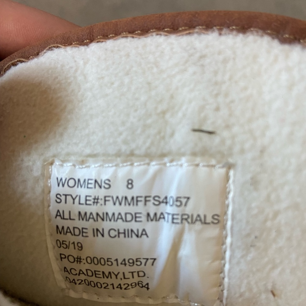 Brown snow boots size 8 - Picture 3 of 7